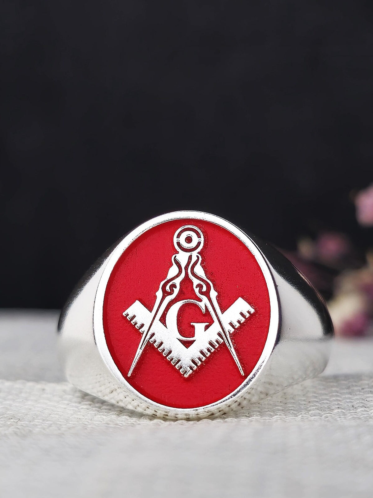 Master Mason Blue Lodge Ring - Red With Silver Square & Compass G - Bricks Masons