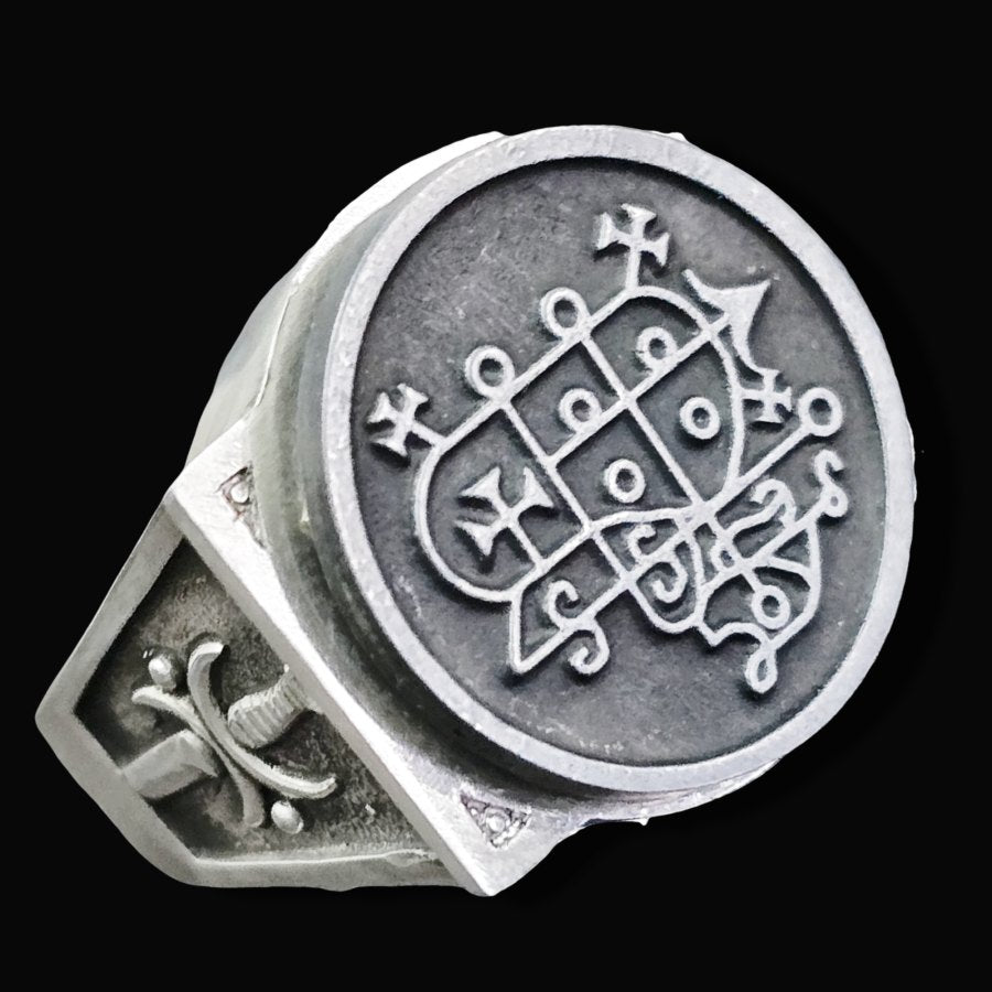 Demon Ring 28 DUKE BERITH 72 Demons Lesser Key of Solomon Goetia In Silver 2.2 cm x 1.8 cm 18 Gr Art 1806 - Bricks Masons