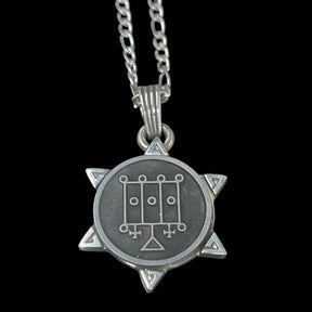 Demon Pendant 50 KNIGHT FURCAS and Secret Seal of Solomon 72 Demons Lesser Key of Solomon Goetia In Silver 3 x 2.5 cm 12 Gr Art 1909 - Bricks Masons