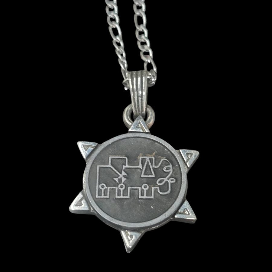 I wove the Demon 66 MARQUES CIMEJES and the Secret Seal of Solomon 72 Demons, Lesser Key of Solomon, Goetia. In Silver, 3 x 2.5 cm, 12 g. Art. 1925 - Bricks Masons