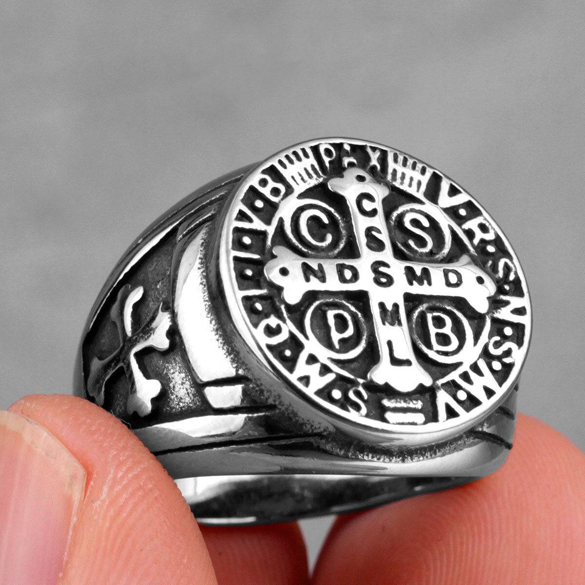 Knights Templar Commandery Ring - Saint Benedict Medal cssml ndsmd Black Silver