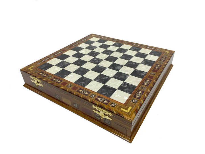 Knights Templar Chess Set - 16.5" (42cm) - Bricks Masons