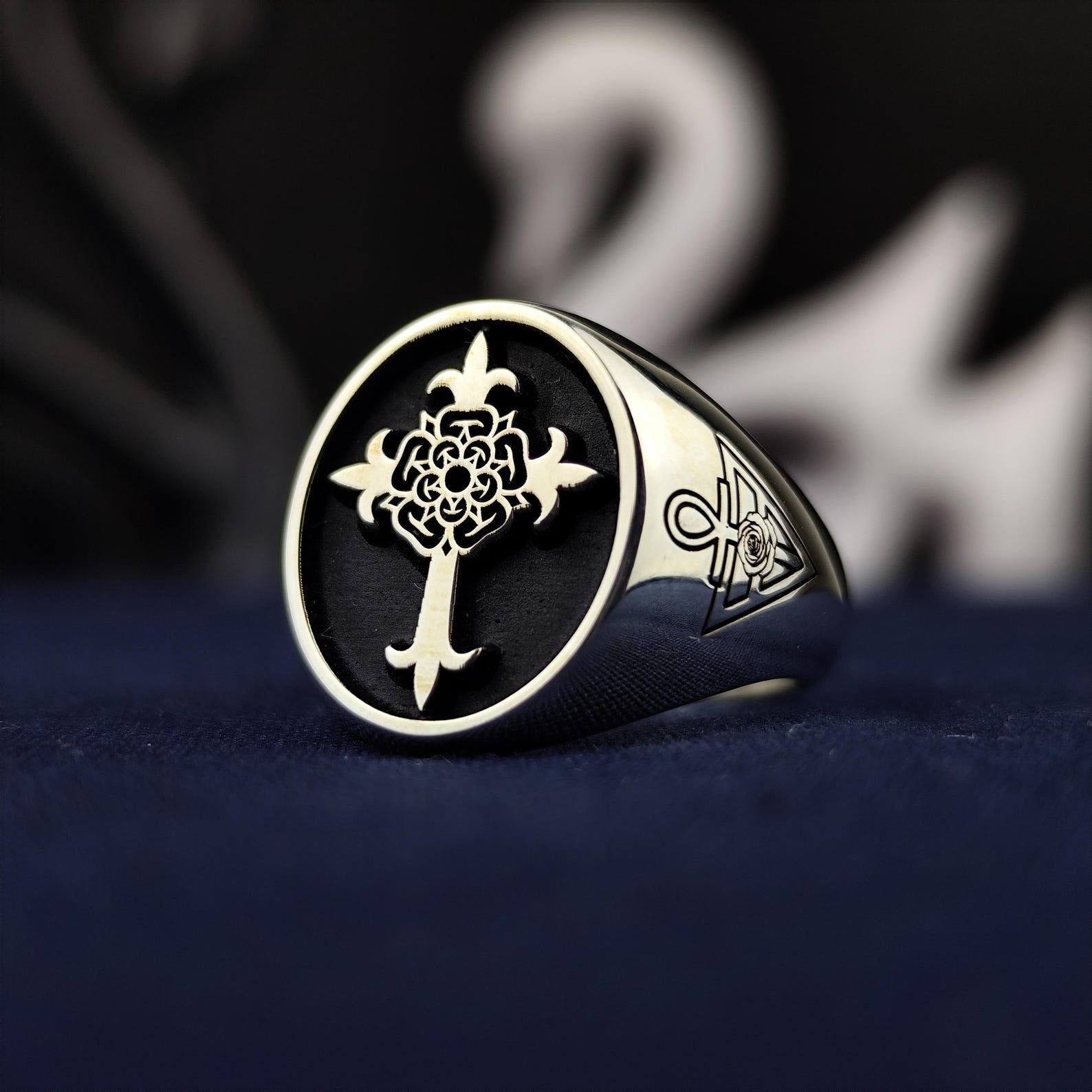 18th Degree Rose Croix Scottish Rite Ring - Cross With Blooming Rose - Bricks Masons