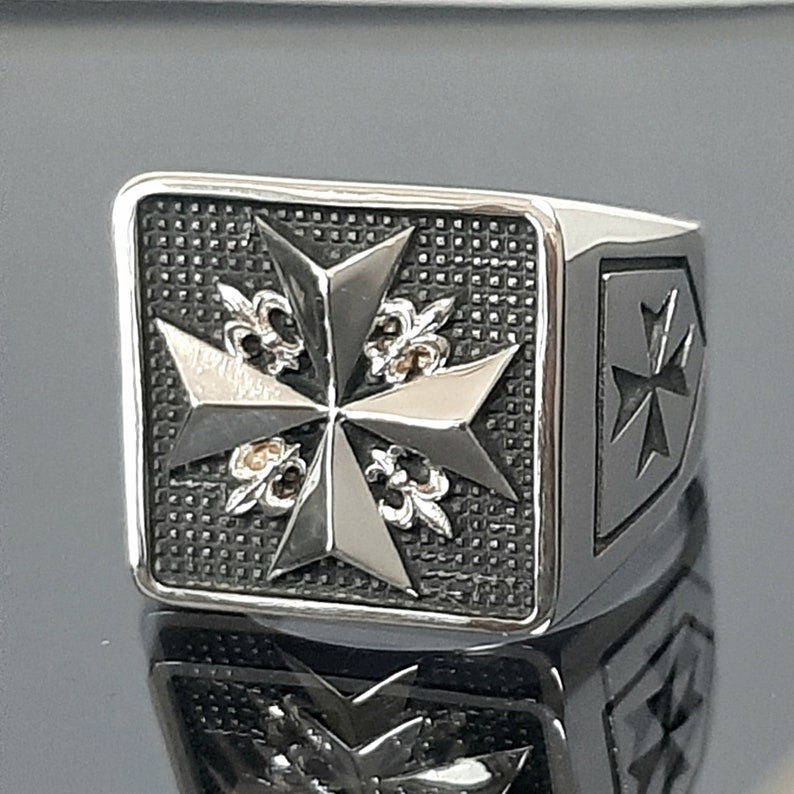 Order Of Malta Ring - Sterling silver Cross-Free Mason ring - Bricks Masons