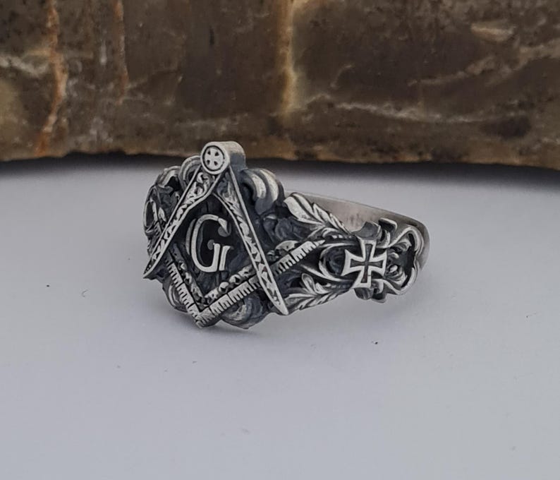 Master Mason Blue Lodge Ring - Handcrafted Sterling Silver Gothic Templar Cross - Bricks Masons