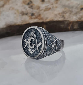 Master Mason Blue Lodge Ring - Square and Compass - Bricks Masons