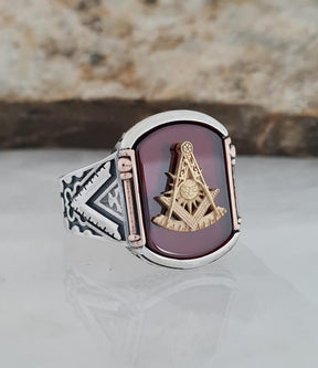 Master Mason Blue Lodge Ring - Onyx, Compass & Square Symbol - Bricks Masons