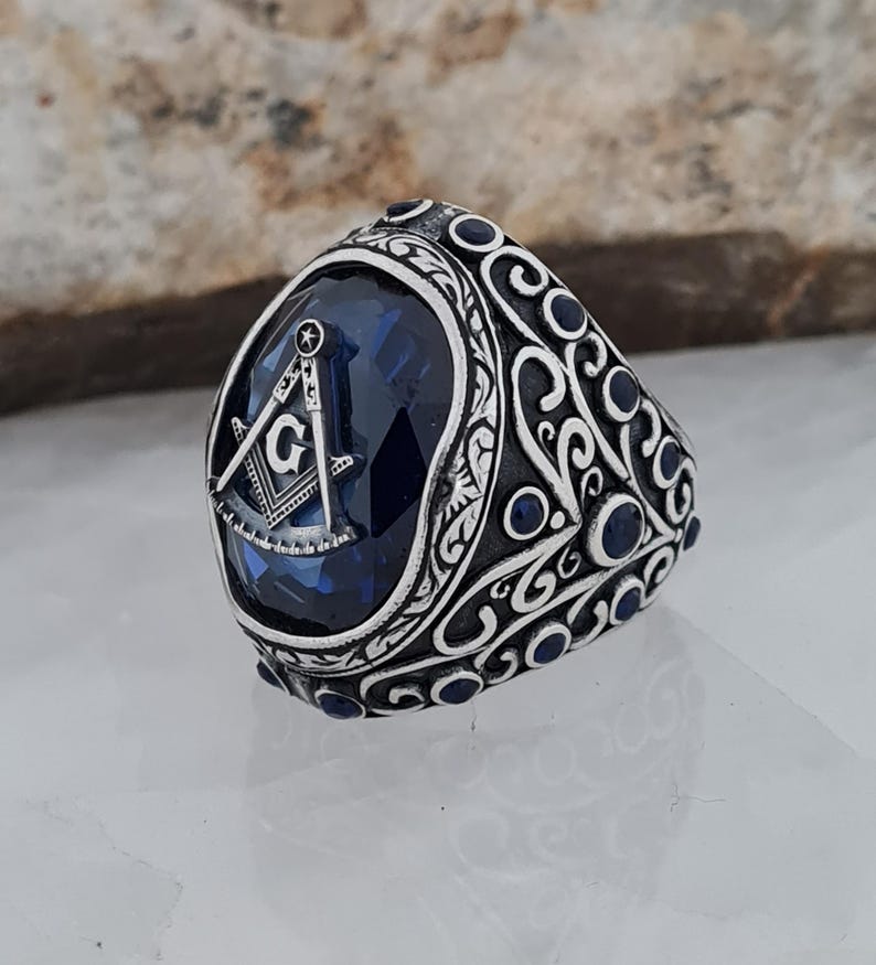 Master Mason Blue Lodge Ring - Blue Sapphire Freemason Compass Symbol - Bricks Masons