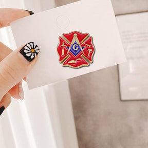 Knights Templar Lapel Pin - Fireman Fire Service First Responder - Bricks Masons